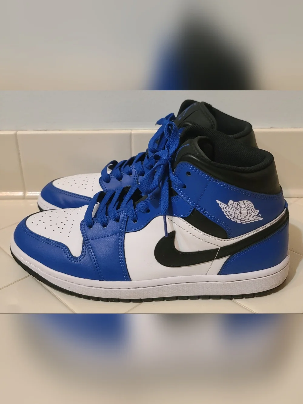 Jordan 1 Mid Game Royal Men's Size 8.5 - Picture 1 of 7